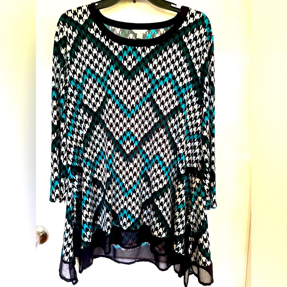 Women’s blouse